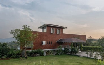 hill-crest-gallery-2